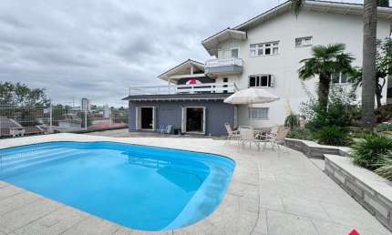 Casa com 3 quartos à venda na Rua Padre João Humberto Sachet, 662, Colina Sorriso, Caxias do Sul por R$ 3.490.000