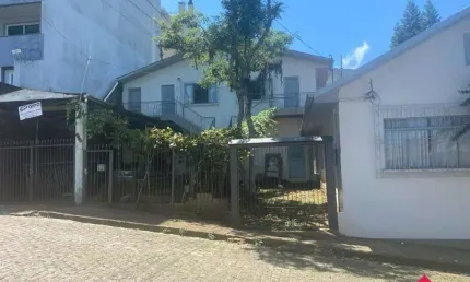 Terreno à venda na Avenida São João, 116, Madureira, Caxias do Sul por R$ 1.200.000