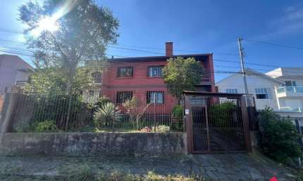 Casa com 5 quartos à venda na Rua Padre Nóbrega, 243, Rio Branco, Caxias do Sul por R$ 658.000