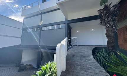 Casa com 5 quartos à venda na Rua Paul A Harrys, 286, Cinqüentenário, Caxias do Sul por R$ 1.980.000