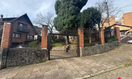Casa com 3 quartos à venda na José Heller, 1461, Panazzolo, Caxias do Sul por R$ 1.350.000