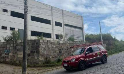 Barracão / Galpão / Depósito à venda na Victore Rizzotto, 302, Santa Catarina, Caxias do Sul por R$ 1.800.000