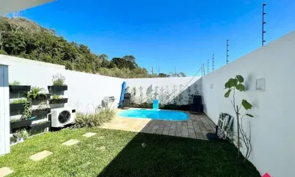 Casa com 3 quartos à venda na Rua Lindomar Mattos, 93, Monte Bérico, Caxias do Sul por R$ 990.000