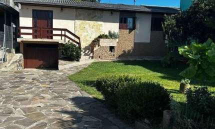 Casa com 3 quartos à venda na Silvestre Basso, 103, Forqueta, Caxias do Sul por R$ 580.000