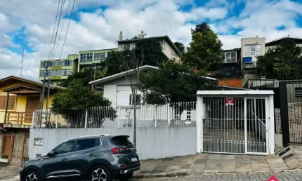 Casa com 3 quartos à venda na Rua João Bettega, 1180, Salgado Filho, Caxias do Sul por R$ 720.000