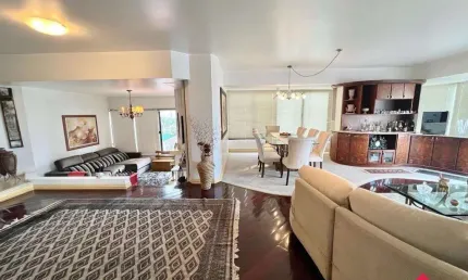 Apartamento para Venda - 241.71m², 3 dormitórios, sendo 3 suites, 2 vagas - Panazzolo