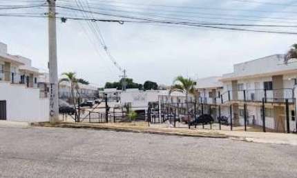 Apartamento 02 dormitórios - Lopes de Oliveira em Sorocaba