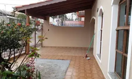 Casa 03 dorms e 01 suíte em Jardim Zulmira  -  Sorocaba