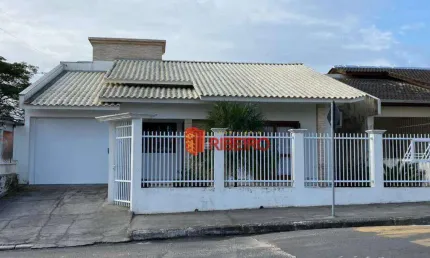 Casa à venda por R$ 500.000,00 - Urussanguinha - Araranguá/SC