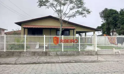 Casa com 4 dormitórios à venda, 150 m² por R$ 420.000,00 - Polícia Rodoviária - Araranguá/SC
