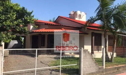 Casa com 3 dormitórios à venda, 150 m² por R$ 380.000,00 - Vila Santa Catarina - São João do Sul/SC