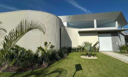 Casa em condomínio fechado com 3 quartos à venda na Luiz Alexandrino Silva, 49, Camboa, Governador Celso Ramos por R$ 2.399.000