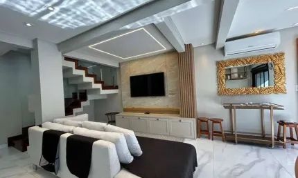 Casa com 2 quartos à venda na Rua Francisco Fagundes, 10, Armaçao da Piedade, Governador Celso Ramos por R$ 2.199.000