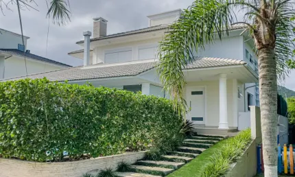 Casa em condomínio fechado com 3 quartos à venda na Estrada Haroldo Soares Glavan, Cacupé, Florianópolis