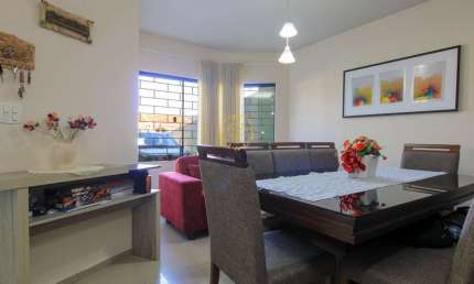 Casa com 3 quartos à venda na Rua Cônego Januário da Cunha Barbosa, 41, Guabirotuba, Curitiba por R$ 980.000