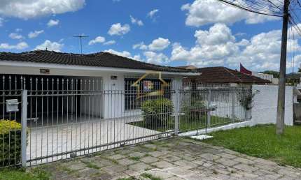 EXCELENTE CASA PARA VENDA NO BAIRRO TINGUI EM CURITIBA