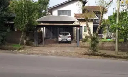 Casa com 5 quartos à venda no Cruzeiro, Caxias do Sul 