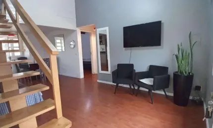 Sobrado 02 Dorm à venda no Bairro CAPÃO NOVO com 78 m² de área privativa - 1 vaga de garagem