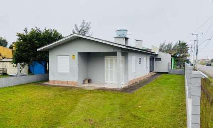 Casa com 2 quartos à venda na Avenida Paraguassu, 4115, Capão Novo, Capão da Canoa