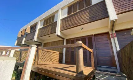 Sobrado 02 dorm à venda no bairro capão novo com 81 m² de área privativa - 1 vaga de garagem