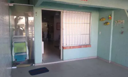 Sobrado 03 Dorm à venda no Bairro CAPÃO NOVO com 80 m² de área privativa - 2 vagas de garagem