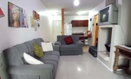 Apartamento 01 Dorm e meio à venda no Bairro CAPÃO NOVO - 1 vaga de garagem