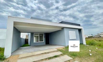 Casa 03 Dorm à venda no Bairro NOVA GUARANI com 120 m² de área privativa - 2 vagas de garagem