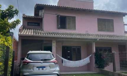 Casa 03 Dorm à venda no Bairro CAPÃO NOVO com 90 m² de área privativa - 2 vagas de garagem