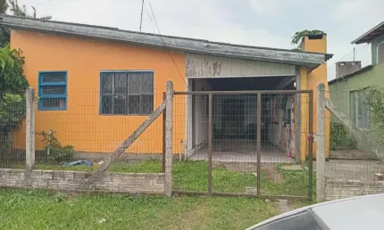 Casa 02 dorm à venda no bairro capão novo - 2 vagas de garagem