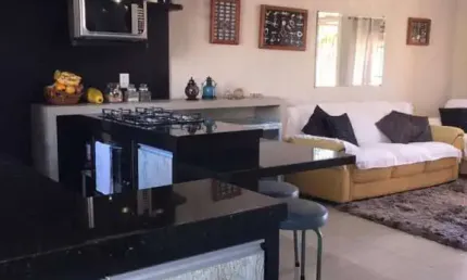 Sobrado 02 Dorm à venda no Bairro CAPÃO NOVO com 80 m² de área privativa - 1 vaga de garagem