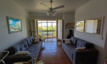 Apartamento 01 Dorm e meio à venda no Bairro CAPÃO NOVO - 1 vaga de garagem