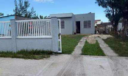 Casa 03 Dorm à venda no Bairro JARDIM BEIRA MAR com 78 m² de área privativa - 3 vagas de garagem