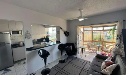 Apartamento 01 Dorm à venda no Bairro CAPÃO NOVO com 56 m² de área privativa - 1 vaga de garagem