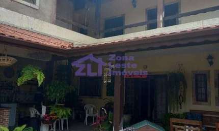 Casa com 6 dormitórios à venda, 250 m² por R$ 750.000,00 - Vila Suarão - Itanhaém/SP
