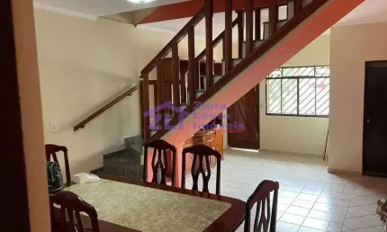 Ótimo sobrado em local privilegiado - Mooca - 4dorms. sendo 1 suíte- 3 vagas