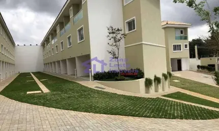 Sobrado com 3 dormitórios à venda, 112 m² por R$ 549.900