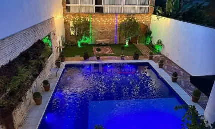 Sobrado alto padrão para venda e locação-Vila Bertioga