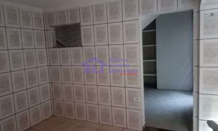 Com 1 Dormitórios, Sala, Cozinha, Fogão a Lenha com Tubulação para Exaustão, adega Área de Serviço,
