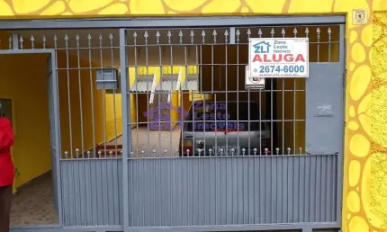 Sobrado para locação com 02 Dorm, Sala, cozinha,  02 Wc´s com vaga de garagem