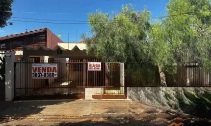 Casa com 2 quartos para alugar na Rua Moreira Cabral, 432, Jardim Londrilar, Londrina