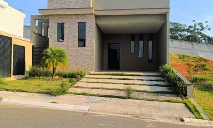 Casa térrea para venda com 3 suítes no Residencial Veneza em Mogi das Cruzes