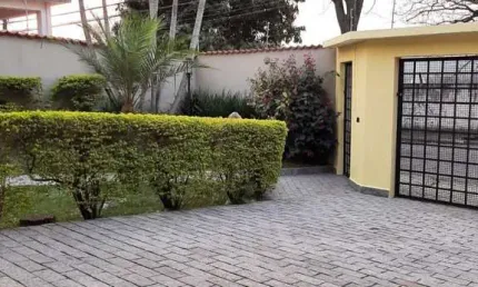 Casa térrea a venda com 3 dormitórios na Vila Lavínia em Mogi das Cruzes