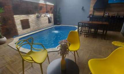 Casa para venda 3 dormitórios e piscina no Residencial Parque das Figueiras.