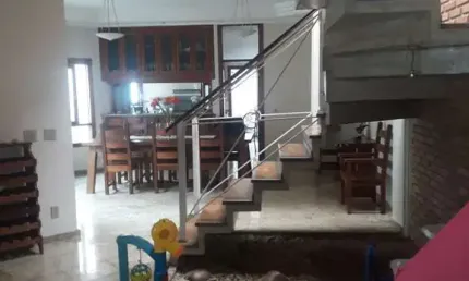 Sobrado para venda com 4 dormitórios e piscina na vila oliveira.