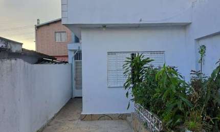 Casa para venda com 3 dormitórios no Alto da Boa Vista em Mogi das Cruzes.