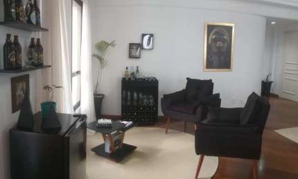 Apartamento mobiliado para venda com 3 suítes no Edifício Helbor Plaza.