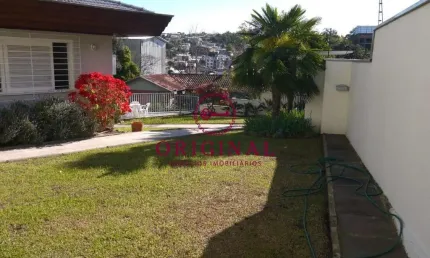 Casa com 3 quartos à venda na Rua Antônio Berti, 1865, São Leopoldo, Caxias do Sul por R$ 1.980.000