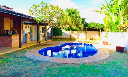 Oportunidade em Sousas – Casa Completa com Área Gourmet e Piscina!