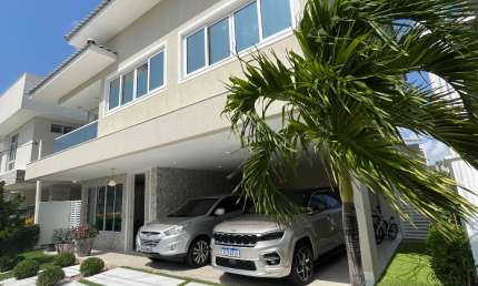 Belíssima casa em condomínio residencial em Ponta Negra