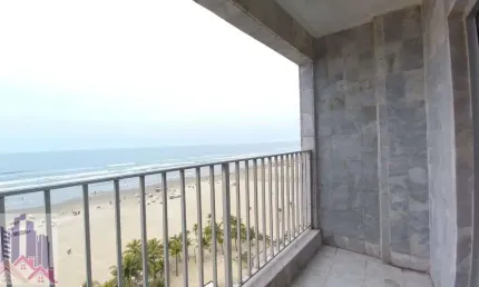Oportunidade única frente mar 2 quartos  em praia grande!